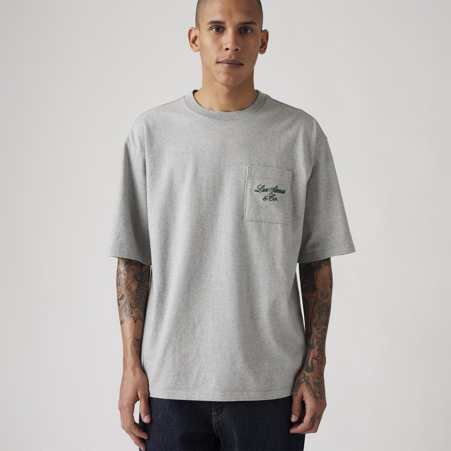 Levi's® Men's Half-Sleeve Graphic Pocket T-Shirt