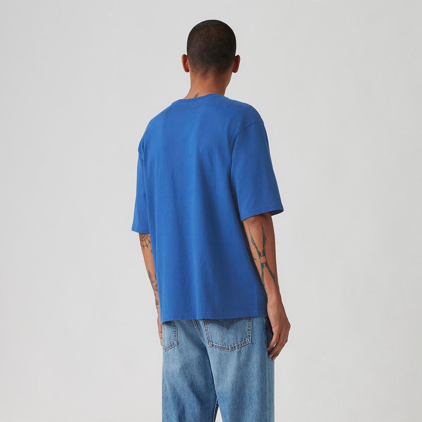 Levi's® Men's Half-Sleeve Graphic Pocket T-Shirt