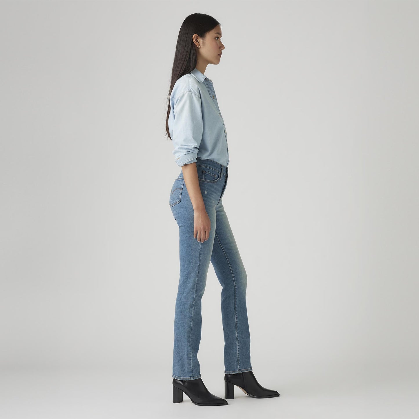Levi's® Women's 314 Shaping Straight Jeans