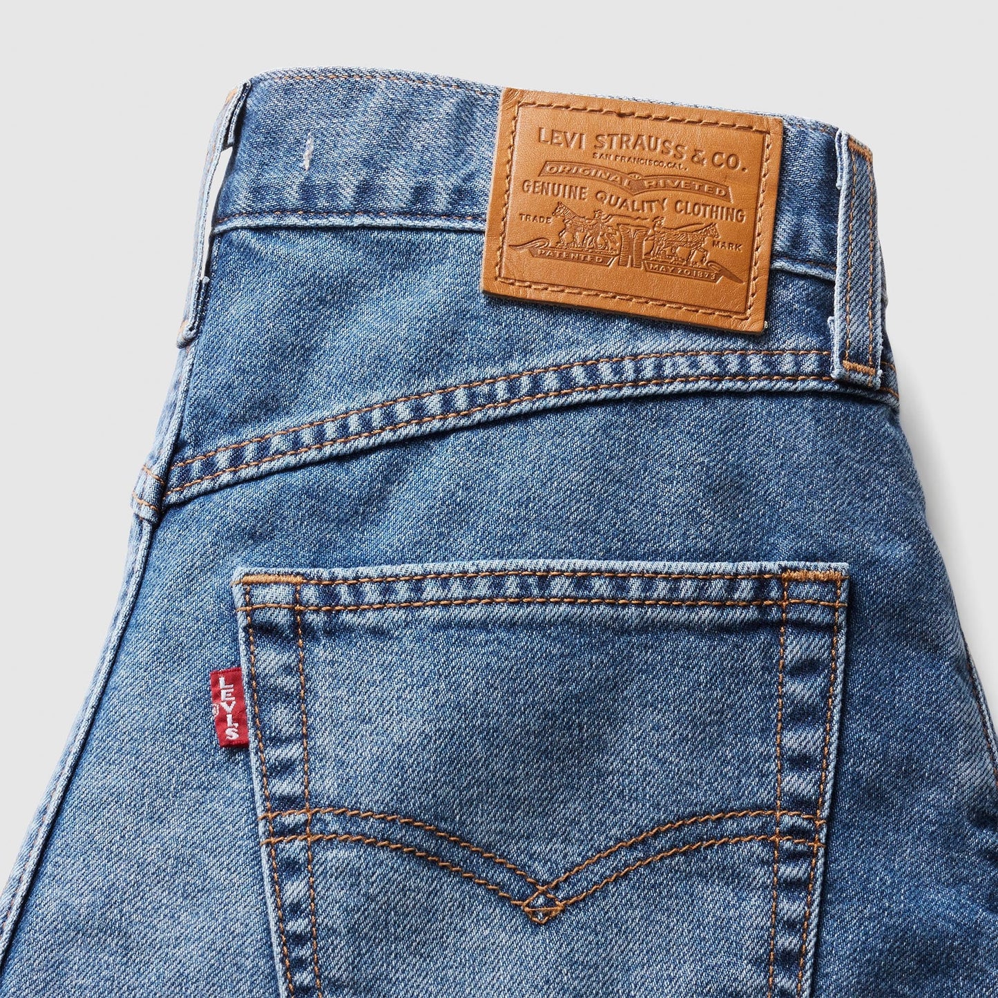Levi’s® Women's '80s Mom Shorts
