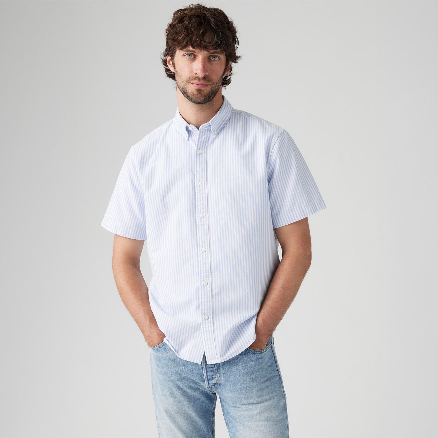 Levi's® Men's Short-Sleeve Authentic Button-Down Shirt