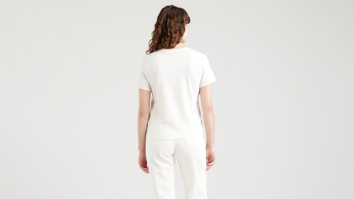 Levi's® Women's Classic Fit T-Shirt