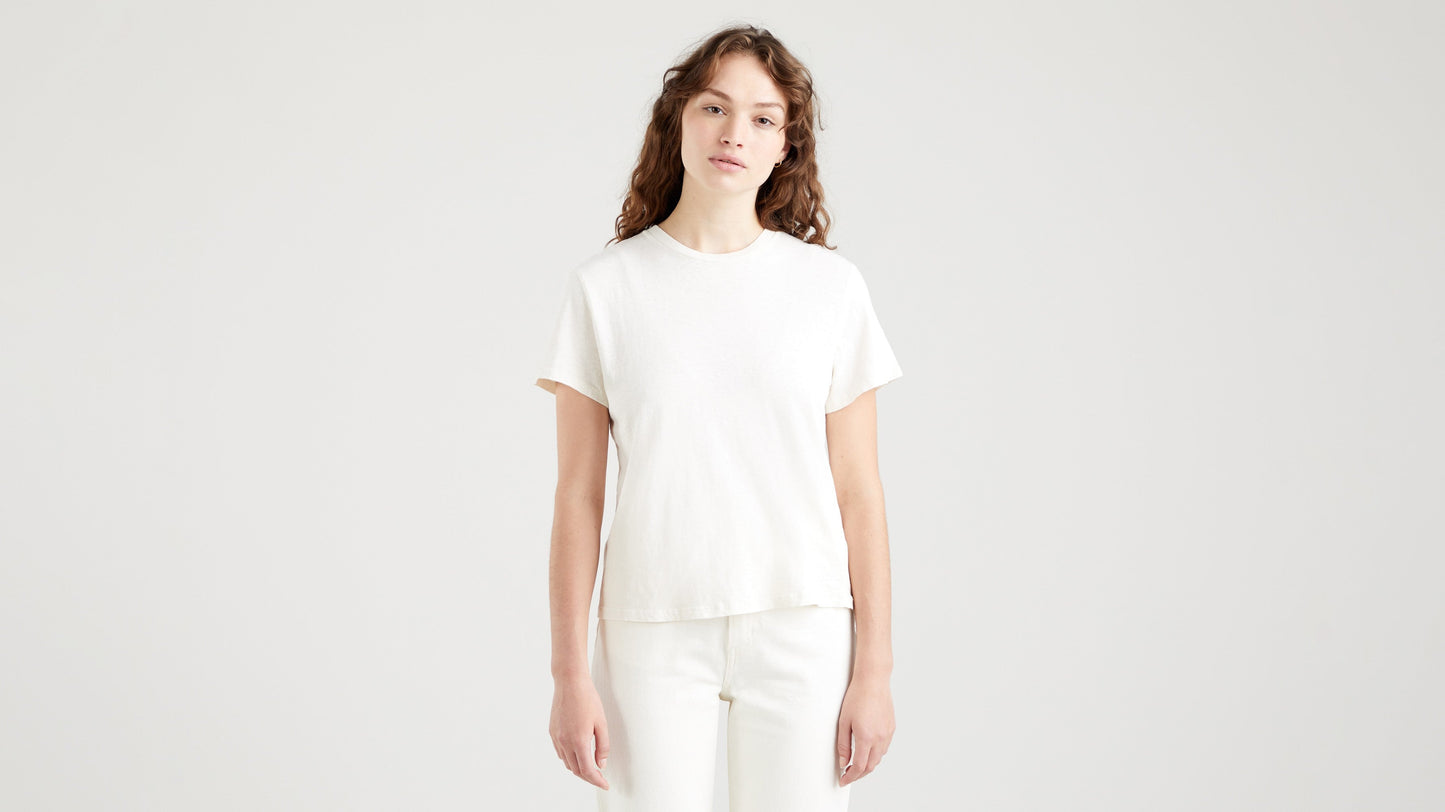 Levi's® Women's Classic Fit T-Shirt
