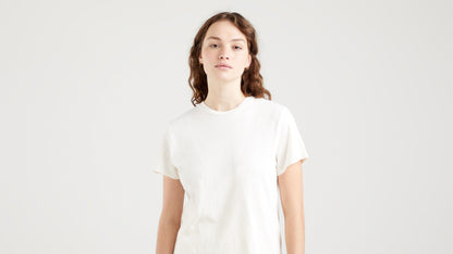 Levi's® Women's Classic Fit T-Shirt
