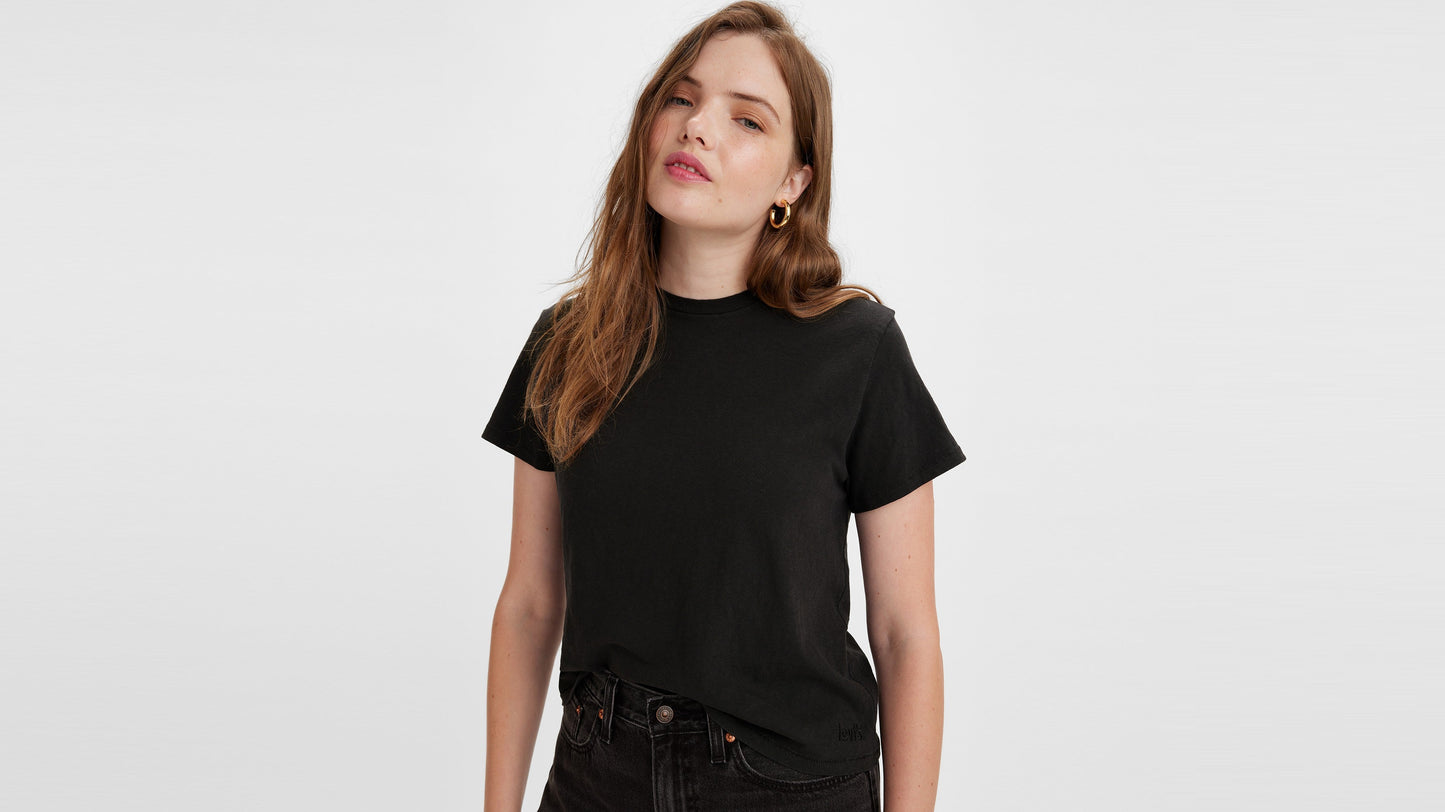 Levi's® Women's Classic Fit T-Shirt