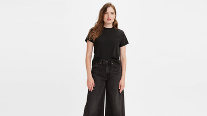 Levi's® Women's Classic Fit T-Shirt