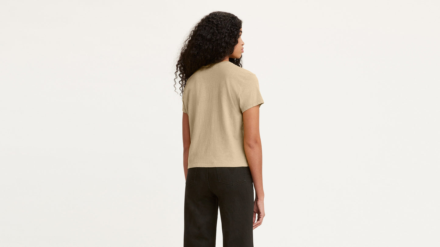Levi's® Women's Classic Fit T-Shirt